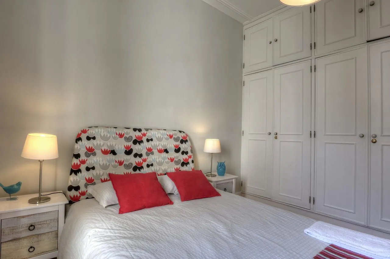 Angel'S Duplex Terrace Five Bedrooms Lisbon 0*,