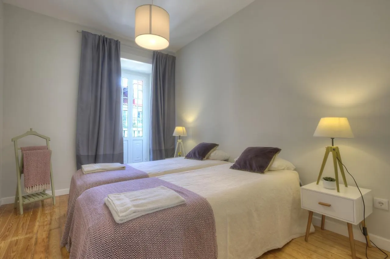 Apartment Angel'S Duplex Terrace Five Bedrooms Lisbon