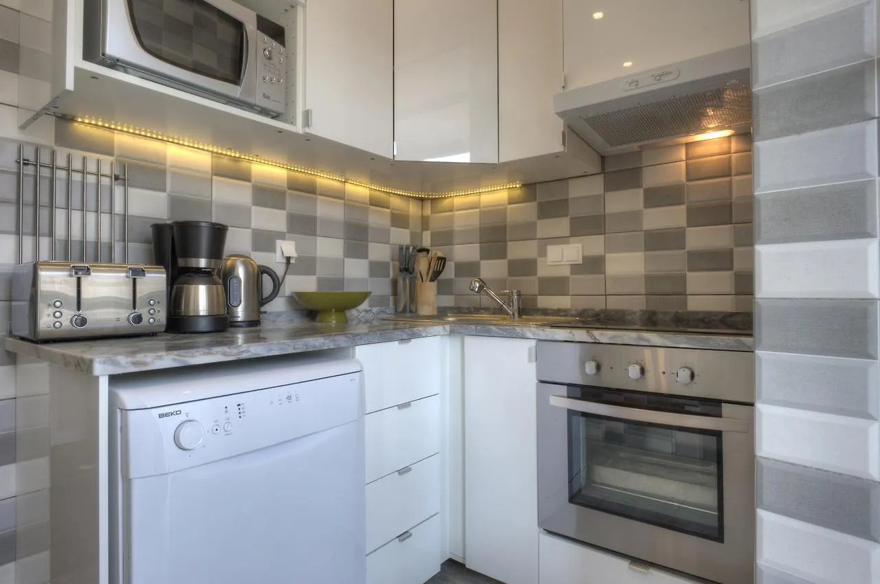 Angel'S Duplex Terrace Five Bedrooms Lisbon Apartment